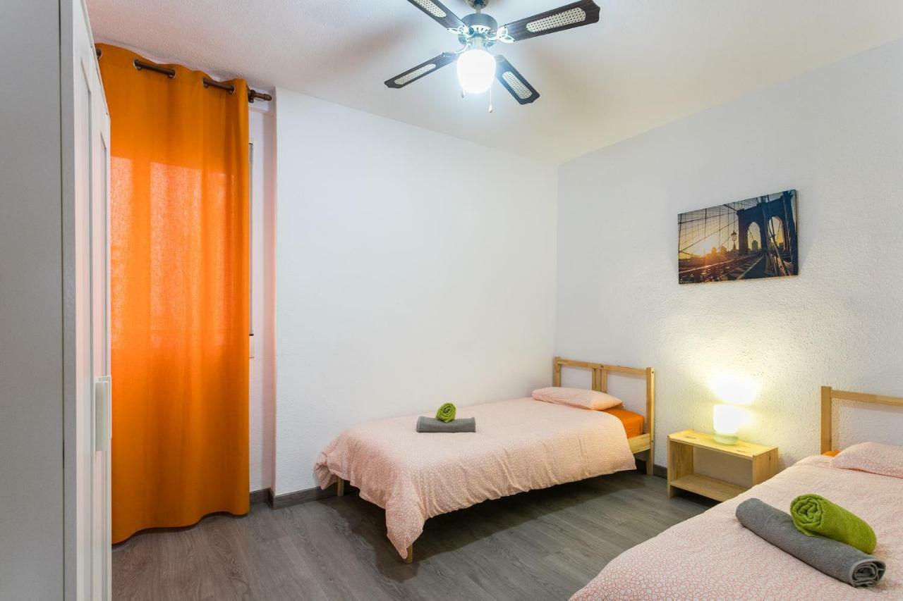 Lovely, New, Bright 3 Mins To 105 Sq Meters Alacant